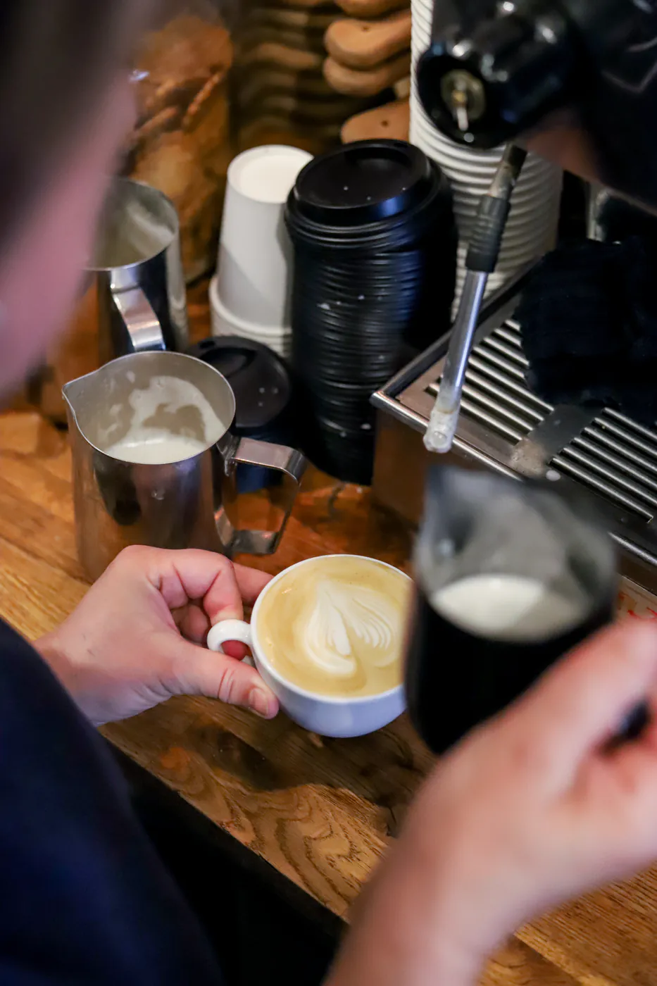 Cappuccino met latte art bij MILK in Venlo Cappuccino met latte art bij MILK in Venlo